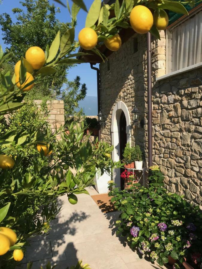 La Cascata Negli Ulivi Bed & Breakfast Toscolano Maderno Ngoại thất bức ảnh